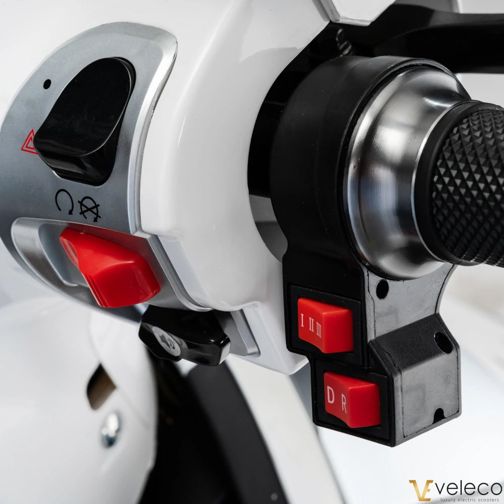 Veleco Cristal Mobility Scooter – 3 Wheel, 1000W, Road Legal