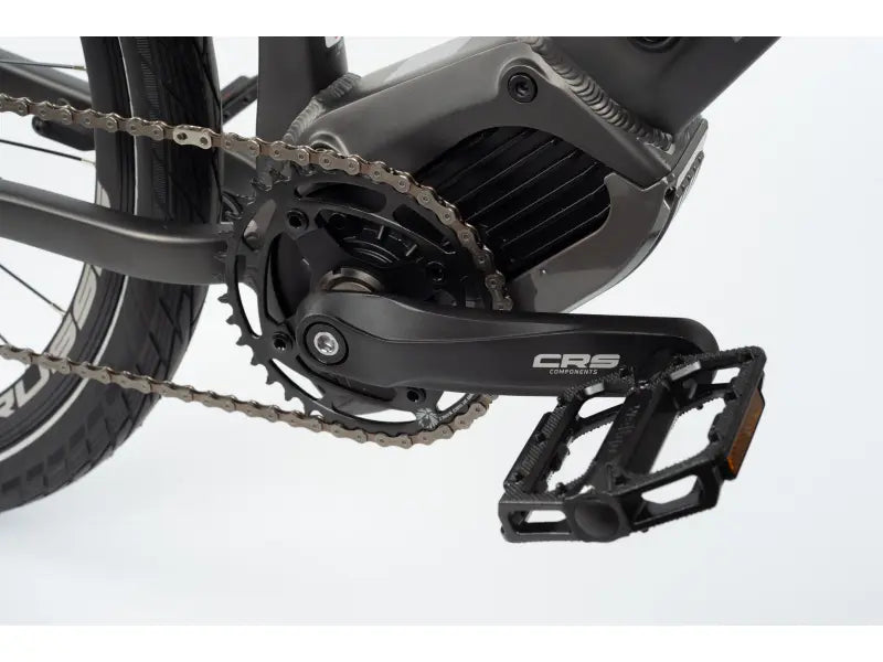 Crussis OLI Cross Lady 8.7-S 2022 Electric Trekking Bike in sleek design, ideal for women's urban and trail rides.